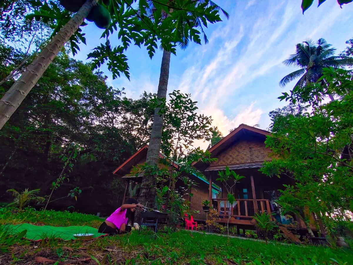 Kohmook Happy Time Bungalow Ko Mook Exterior photo