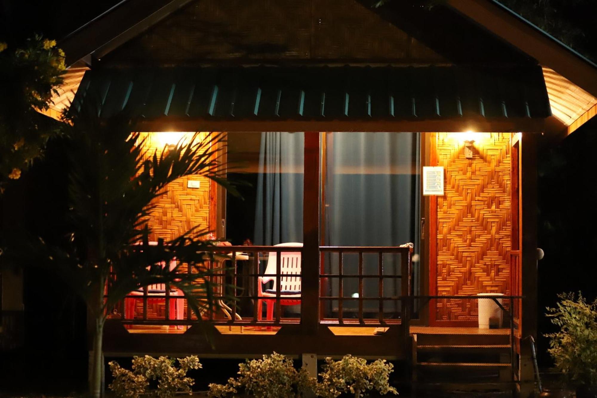 Kohmook Happy Time Bungalow Ko Mook Exterior photo